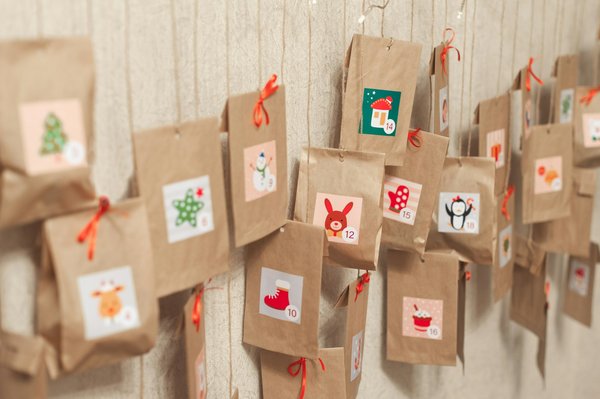 Découvrez le calendrier de l'avent adulte : plaisir et surprises !